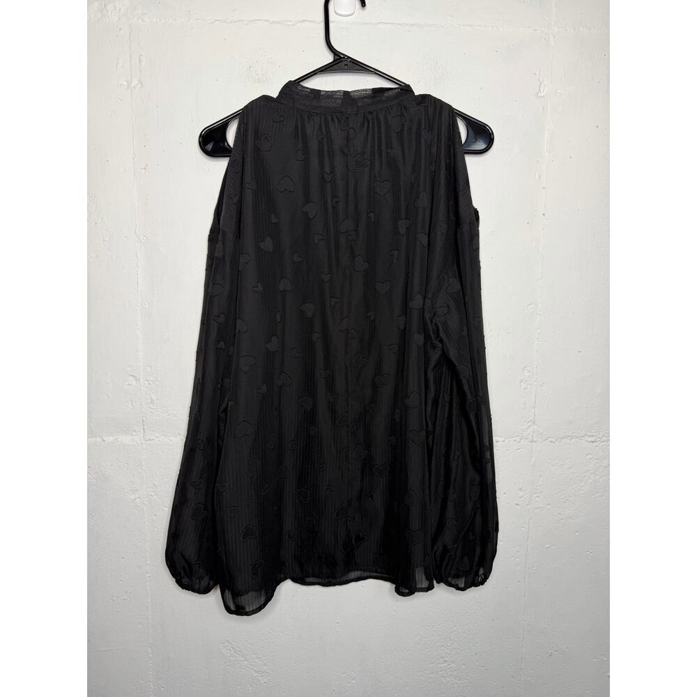 NEW Torrid Clip Dot Cold Shoulder Tie Front Blouse Black Size 0 L 12 - Picture 8 of 8